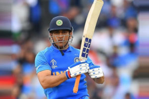 Should Dhoni play in the T20 World Cup?